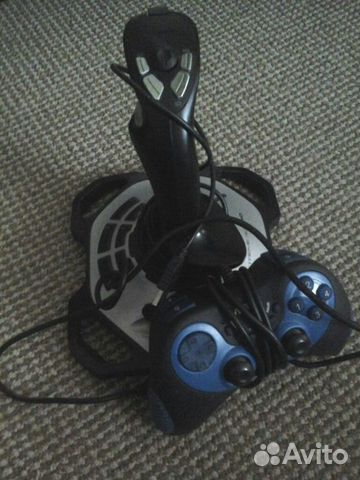 Два джостика для компьютера Два джостика для компьютера