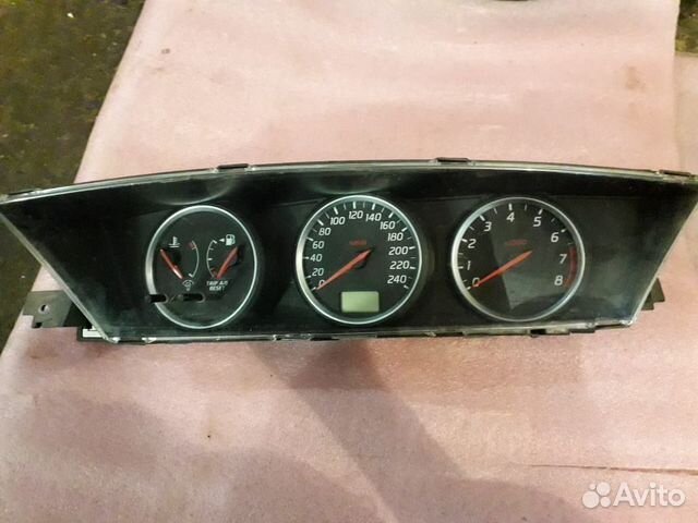 Щиток приборов Nissan Primera 2002 Щиток приборов Nissan Primera 2002