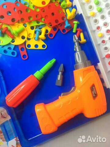 Конструктор с шуруповертом Конструктор с шуруповертом