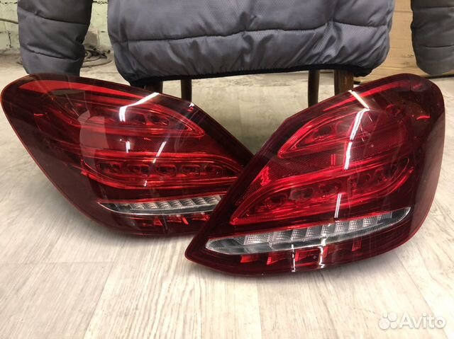 Комплект задних фонарей Мерседес W205 Комплект задних фонарей Мерседес W205