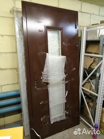 Дверь противопожарная с окном