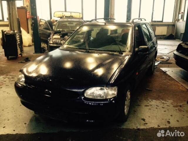 Разбор на запчасти Ford Escort Разбор на запчасти Ford Escort