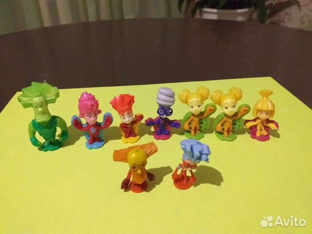 Игрушка из киндера