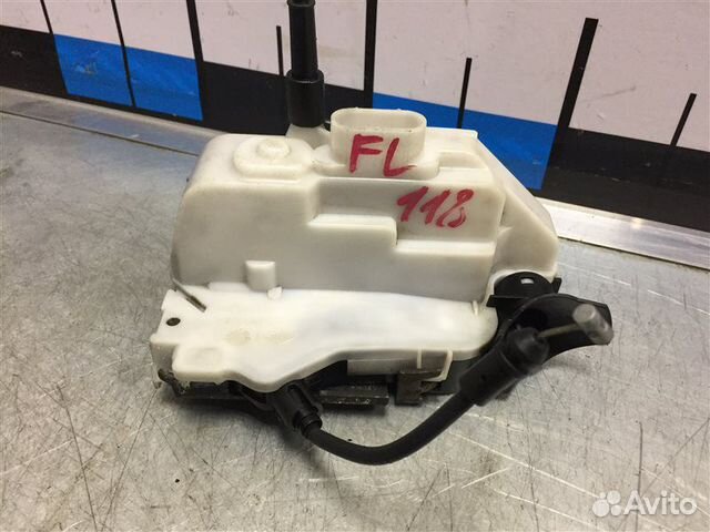 Замок двери передний левый Renault Megan 2 км