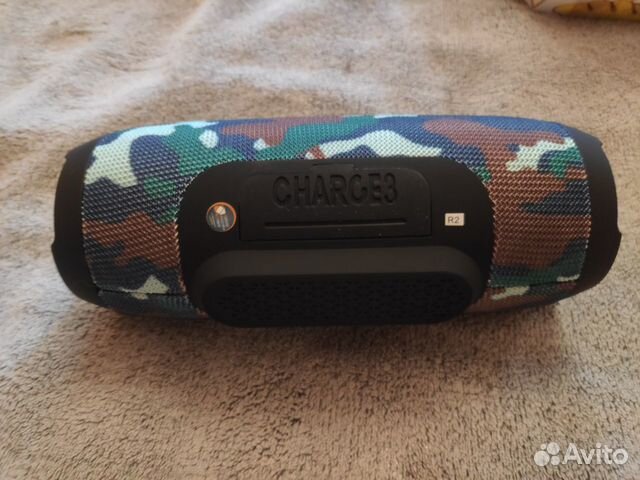 JBL колонка цвет хаки JBL колонка цвет хаки