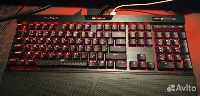 Игровая клавиатура Corsair k70 mk2. low profile