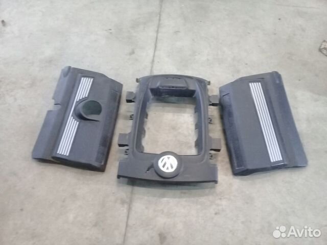 Декоративная накладка двигателя Volkswagen Touareg