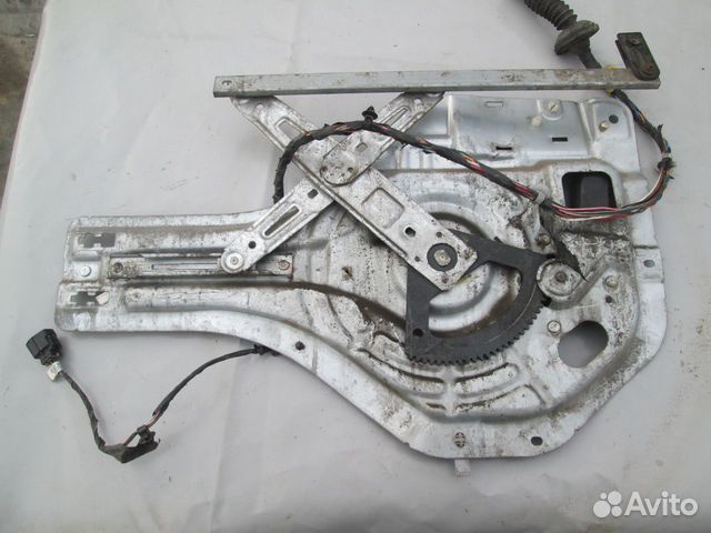 Стеклоподъемник передний правый Hyundai Tucson