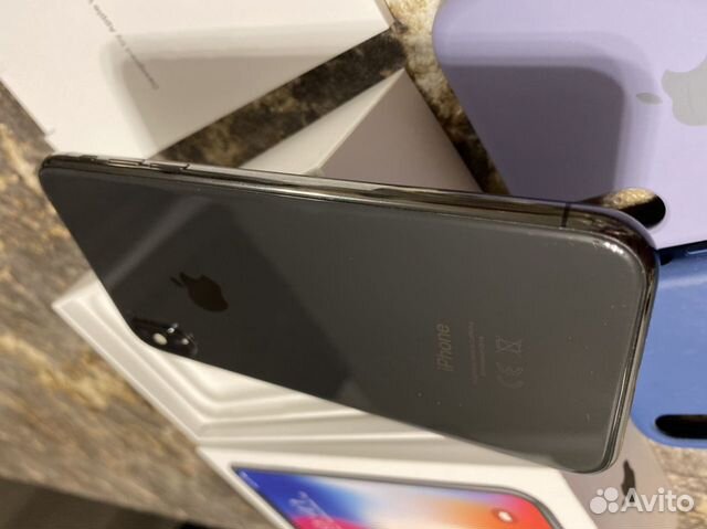 Телефон iPhone X
