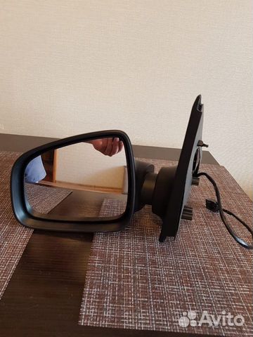 Продаётся зеркало левое Рено Логан