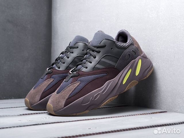 Кроссовки Adidas Yeezy boost 700 Кроссовки Adidas Yeezy boost 700