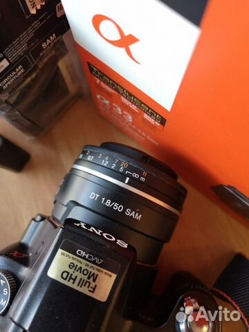 Зеркальный фотоаппарат Sony SLT-A33 Зеркальный фотоаппарат Sony SLT-A33