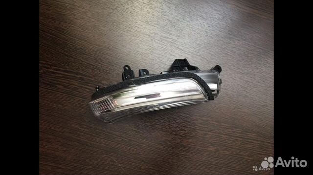 Продам Повторитель поворота toyota Prius (правое)