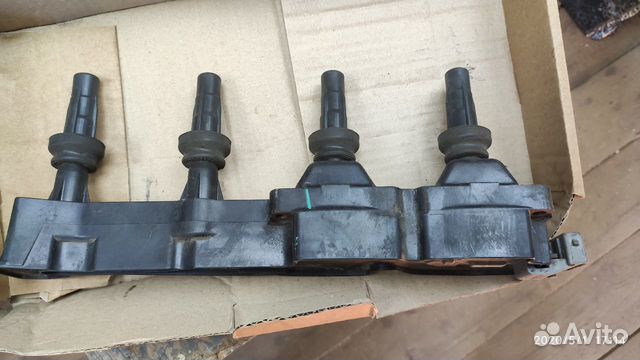 Катушка зажигания 2526182 Citroen C4