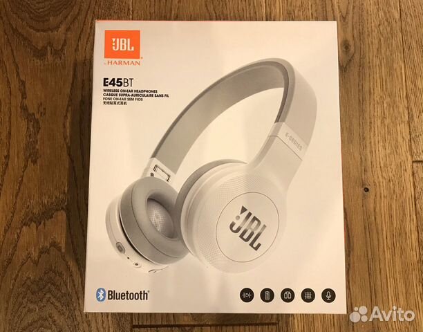 Беспроводные наушники JBL E45BT