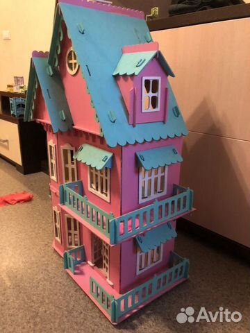 Домик кукольный