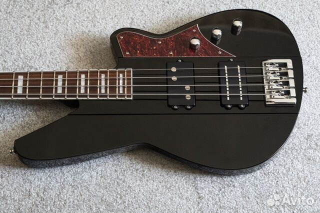 Бас гитара Reverend thundergun Бас гитара Reverend thundergun