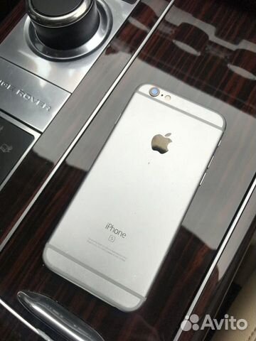 Телефон iPhone