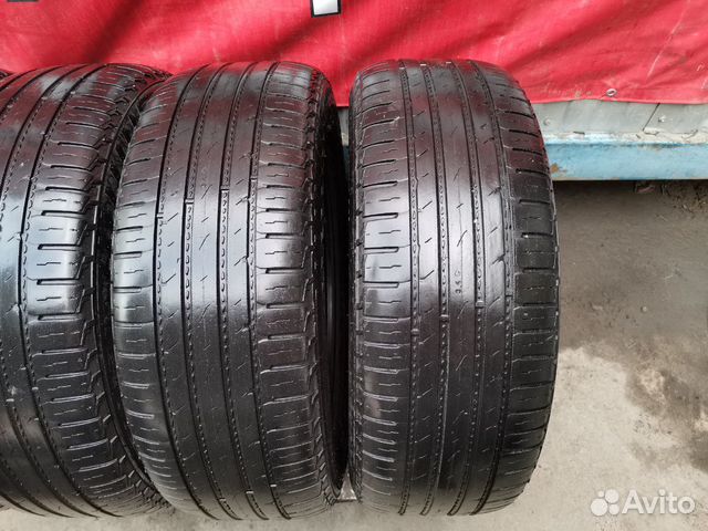 Летние R18 235/60 Nokian Black 4шт Летние R18 235/60 Nokian Black 4шт
