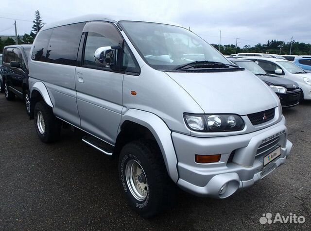 Mitsubishi delica d6