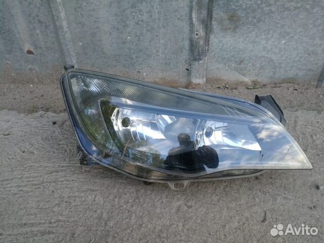 Opel Astra J фара правая Опель Астра