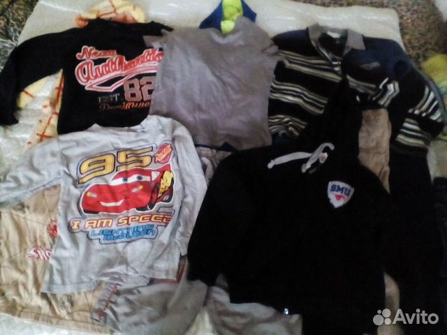 2 ветровки и большой пакет одежды 110-116