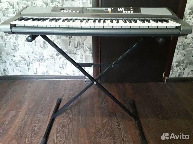 Синтезатор Yamaha psr r300 + подставка Синтезатор Yamaha psr r300 + подставка