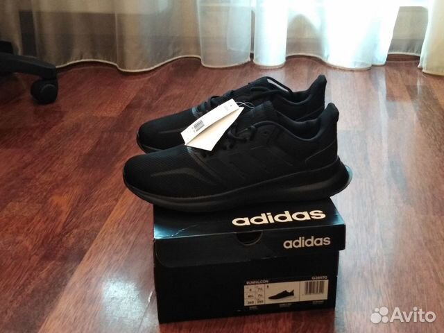 Кроссовки Adidas новые