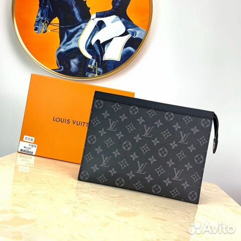 Клатч Louis Vuitton Pochette Voyage M61692 серый Клатч Louis Vuitton Pochette Voyage M61692 серый