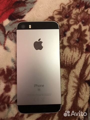 Телефон iPhone Телефон iPhone