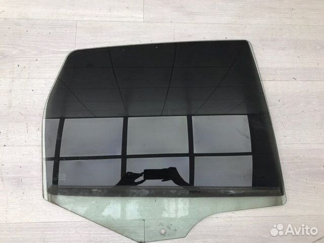 Стекло заднее правое Mitsubishi Colt Z34A 4A90 Стекло заднее правое Mitsubishi Colt Z34A 4A90