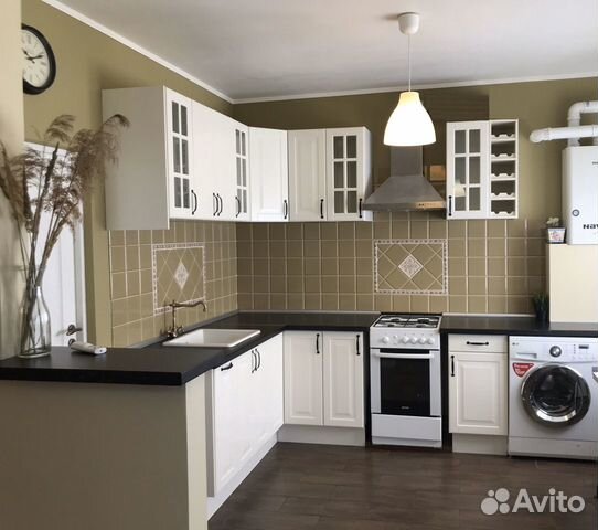 1-к квартира, 42 м², 1/4 эт.