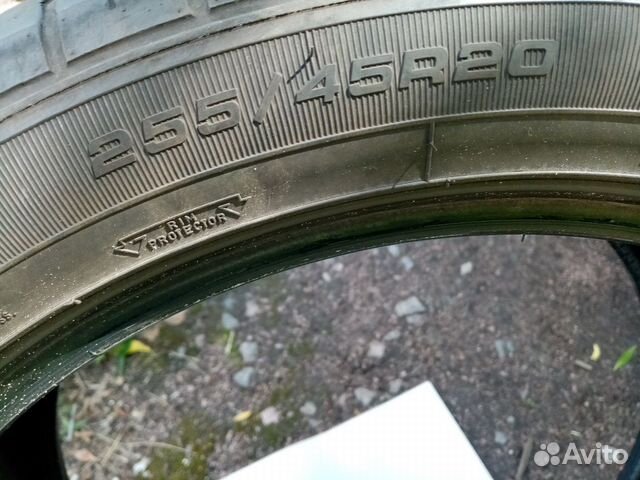 Goodyear excellence 255 45 20