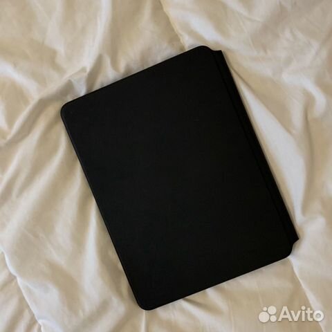 Чехол-клавиатура Apple Magic Keyboard для iPad Pro
