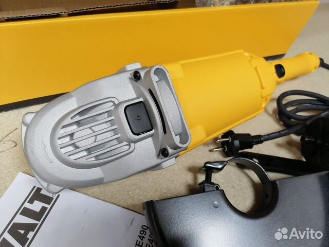 Ушм Dewalt DWE 492 Ушм Dewalt DWE 492
