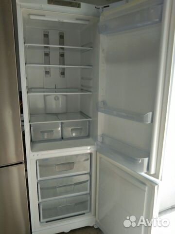Холодильник бу Hotpoint-Ariston