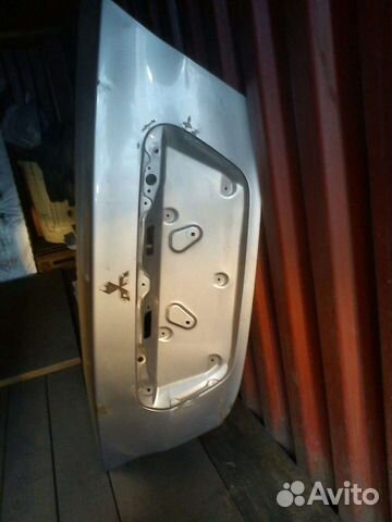 Крышка багажника Mitsubishi Lancer