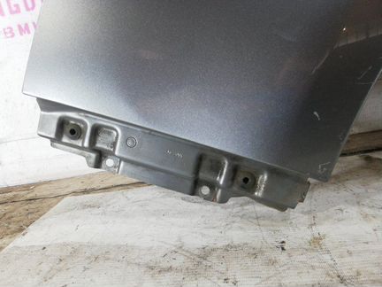 Крыло переднее правое Nissan 350Z Z33 VQ35DE