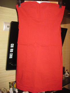 Красное платье