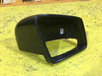 Крышка зеркала передняя правая Mercedes Ml W166