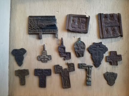 Крестики старинные металопластика