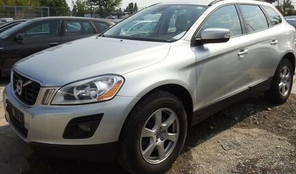 Подкрылок передний левый Volvo XC60 60 08-17