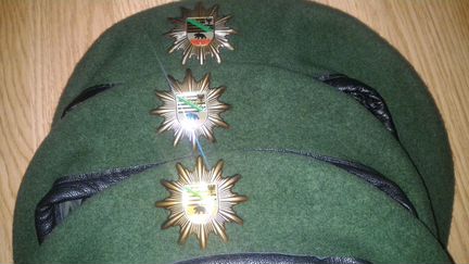 Берет полиции Германии