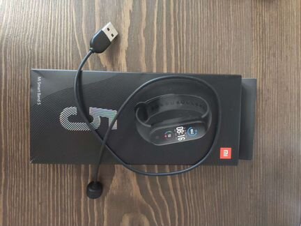 Зарядное устройство для Xiaomi Mi Band 5 (черное)