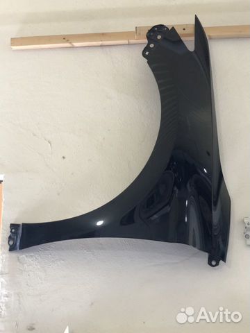 Крыло левое Toyota Camry V70 оригинал в цвет