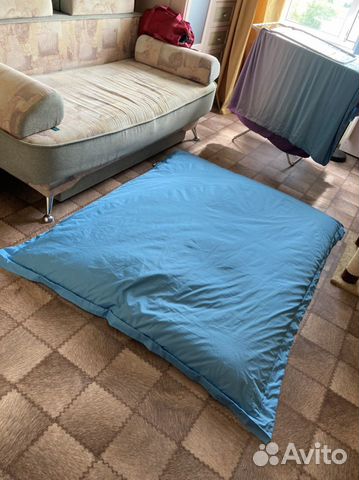 Бескаркасное кресло