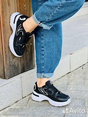 Кроссовки оптом