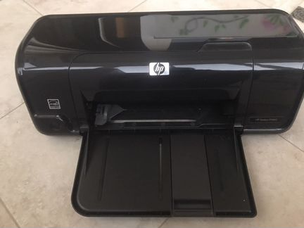Принтер HP Deskjet D1663. Не печатает. Картрид.нет
