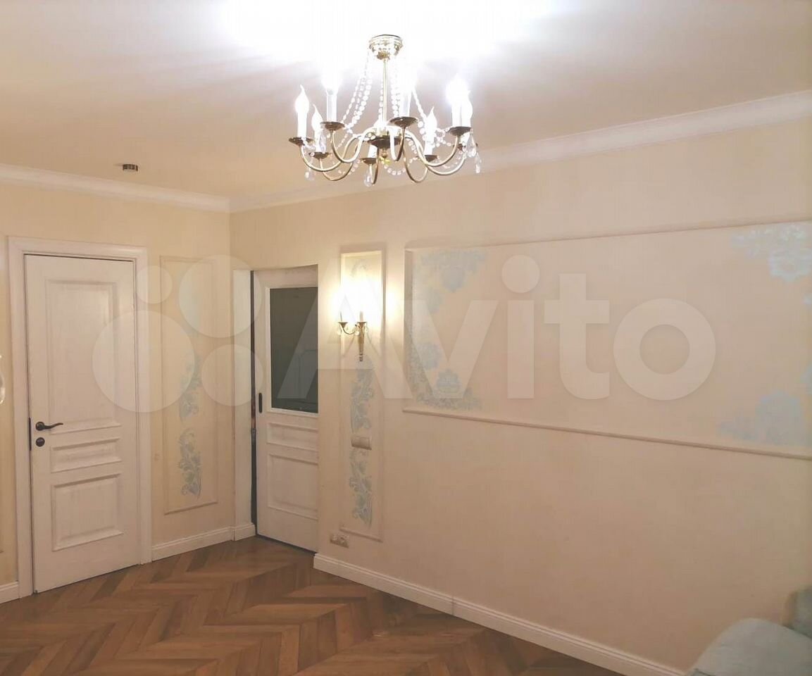 4 и более комнат Москва, 
