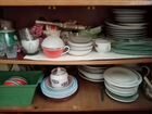 Посуда (тарелки, чашки, чайники и т. п.) объявление продам